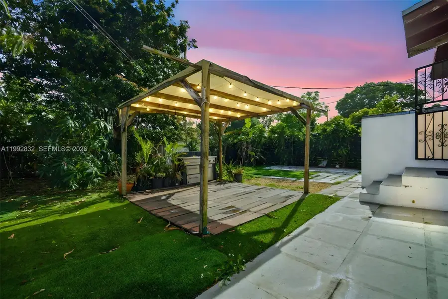 6336 SW 9th St, West Miami, FL 33144 - #2