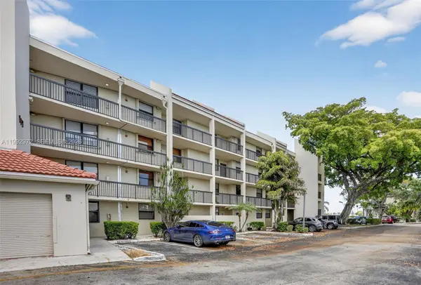 117 Lake Emerald Dr #409, Oakland Park, FL 33309