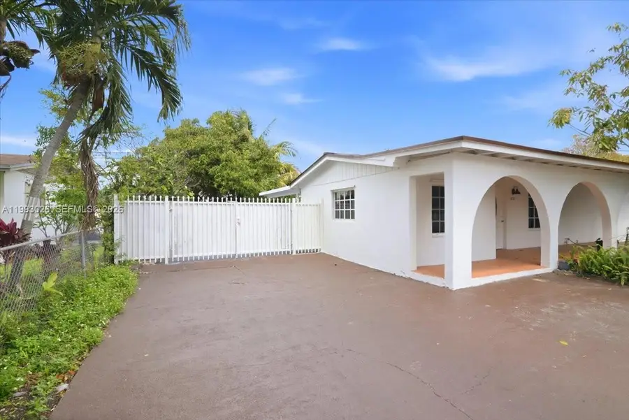 1271 W 83rd St, Hialeah, FL 33014 - #3