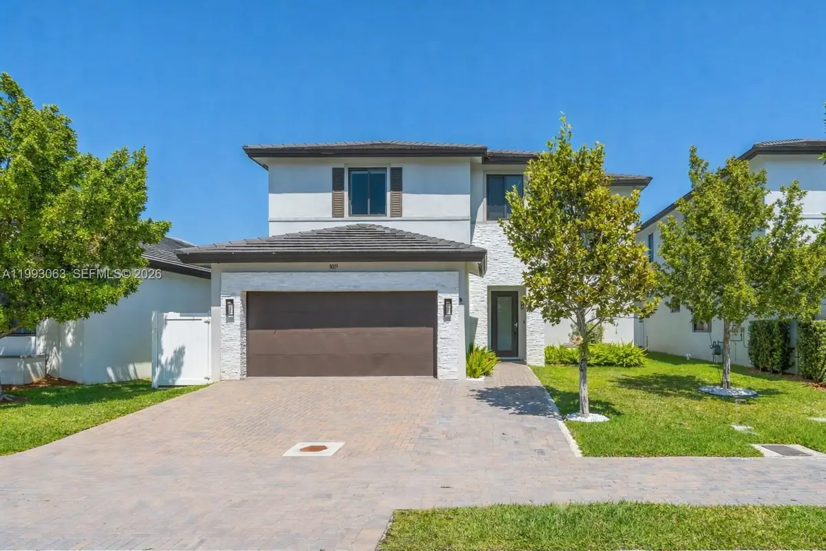 8019 NW 46th Ter, Doral, FL 33166 - #1