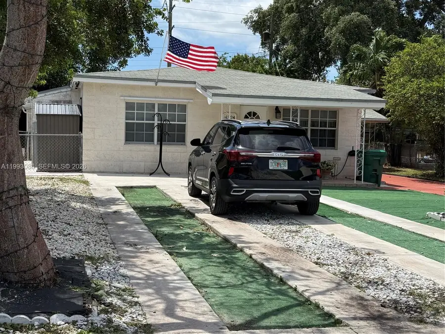 4326 NW 4th St, Miami, FL 33126 - #2