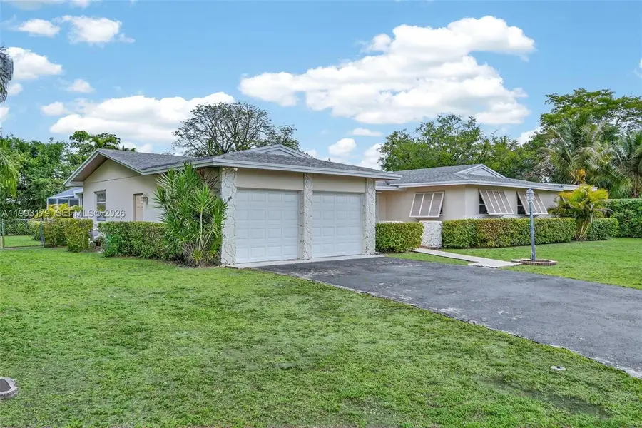 10753 SW 118th St, Miami, FL 33176 - #2