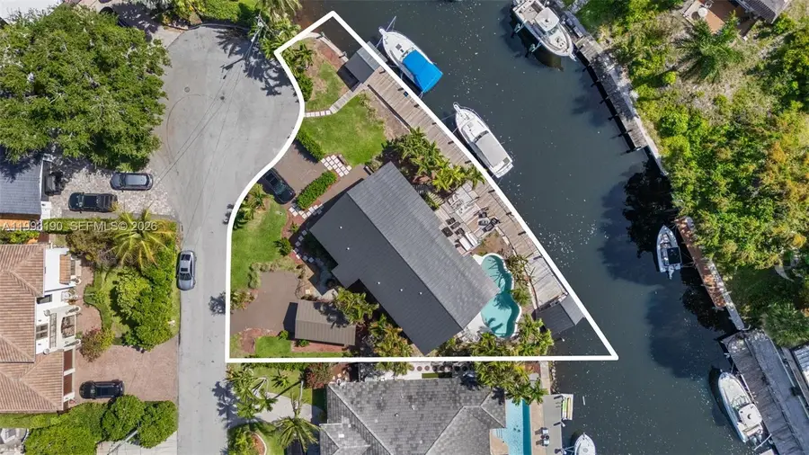 516 NE 6th Ave, Deerfield Beach, FL 33441 - #2