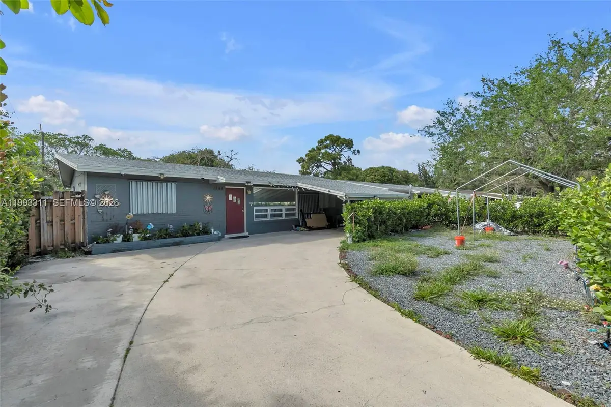 1745 SW 43rd Ave, Fort Lauderdale, FL 33317 - #1