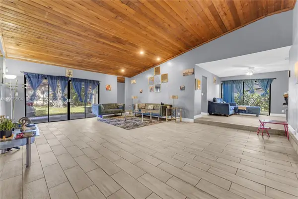 5701 NW 54th Way, Tamarac, FL 33319