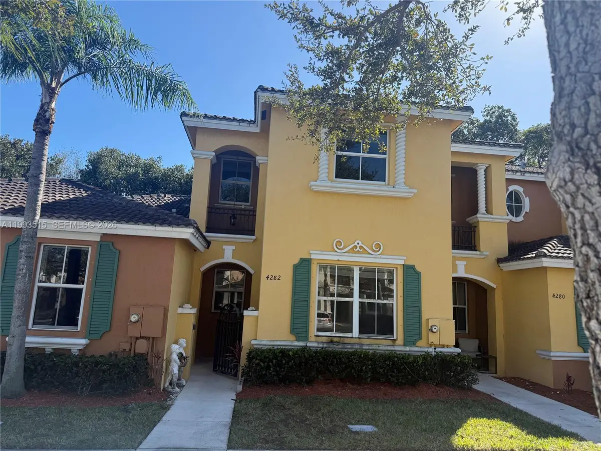 4282 NE 9th St, Homestead, FL 33033 - #1