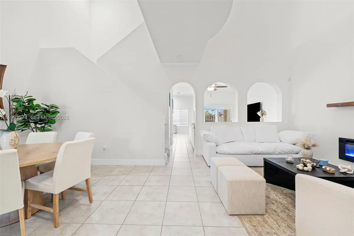 2338 SE 16th Ter, Homestead, FL 33035 - #1