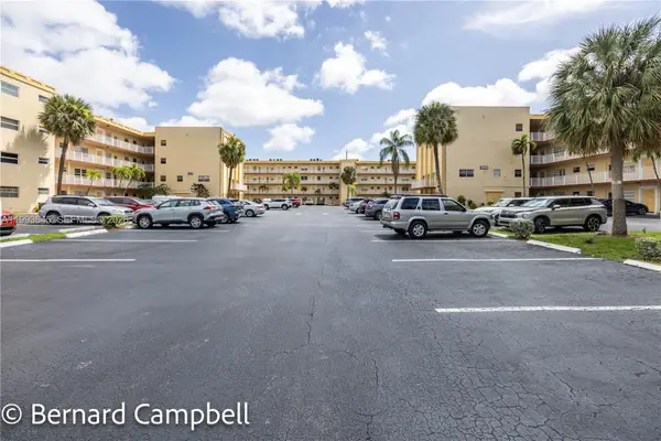 3940 NW 42nd Ave #417, Lauderdale Lakes, FL 33319