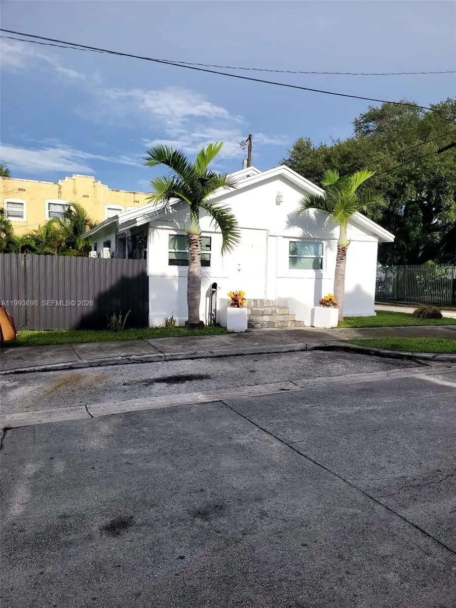 5720 NE Miami Pl, Miami, FL 33137 - #1