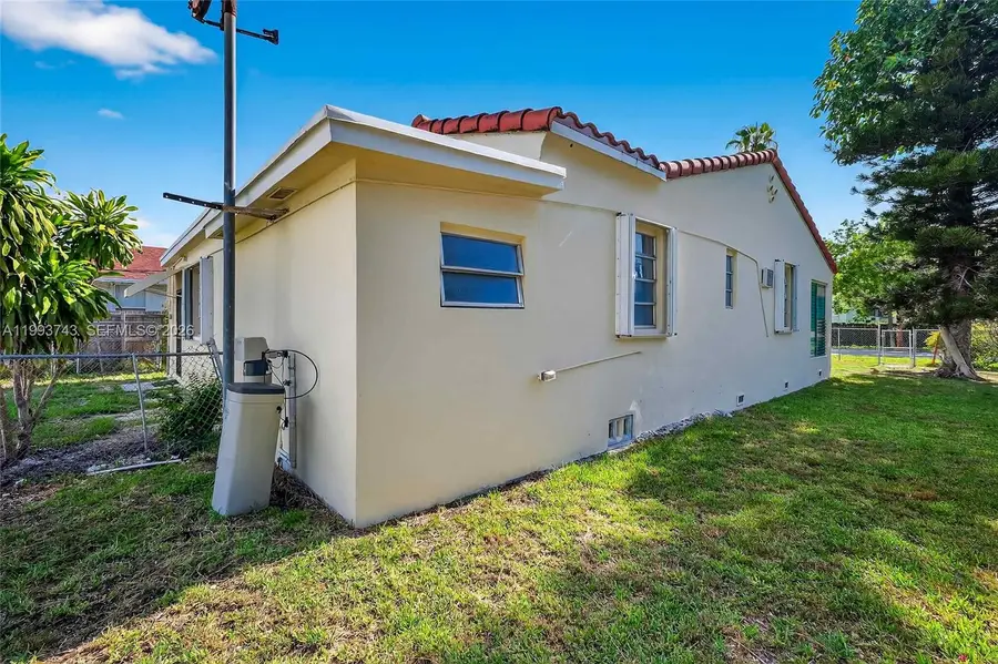 5900 NE 4th Ct, Miami, FL 33137 - #3