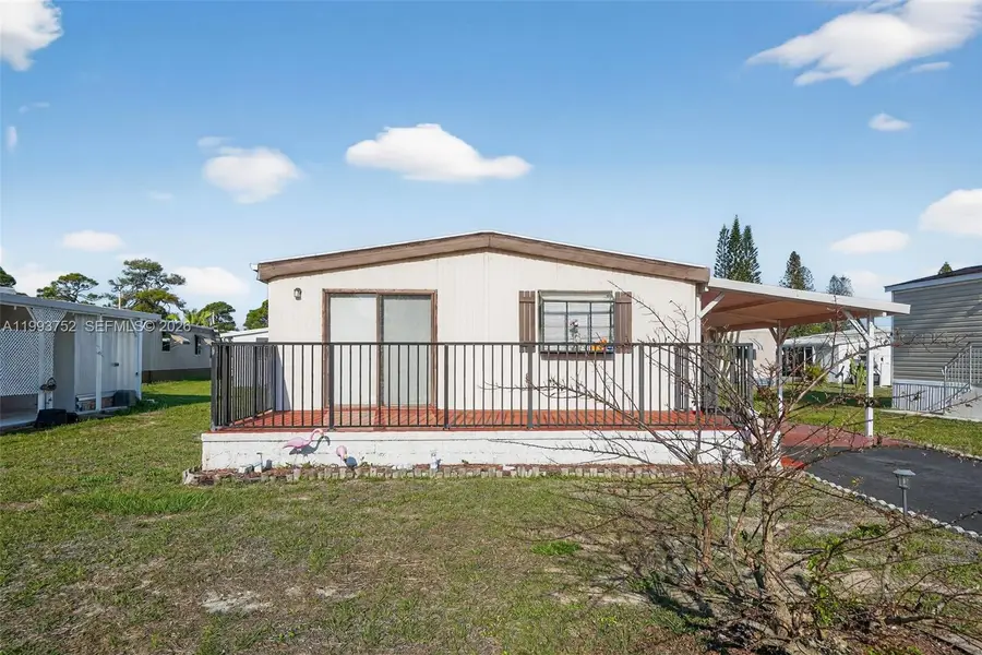 415 E Erie Drive, Fort Pierce, FL 34946 - #3