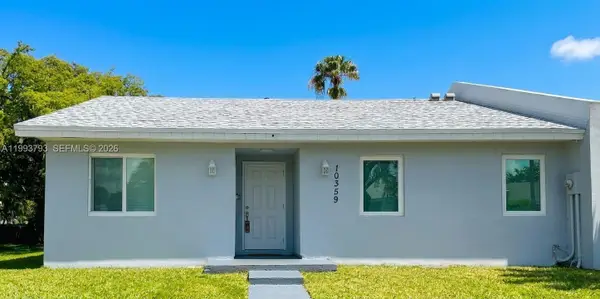 10359 SW 209th Ln, Cutler Bay, FL 33189