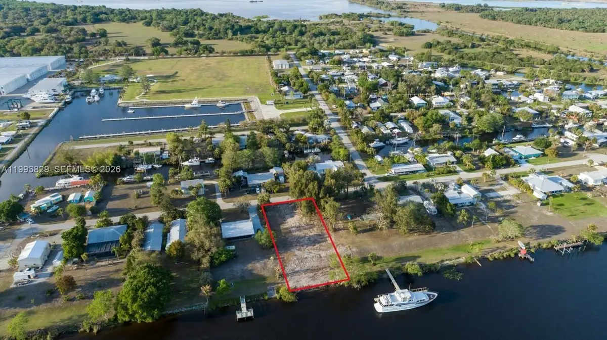 1035 W Anchor Lane, Moore Haven, FL 33471 - #1