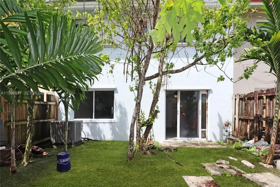 1079 SE 12th Ter, Homestead, FL 33035 - #2