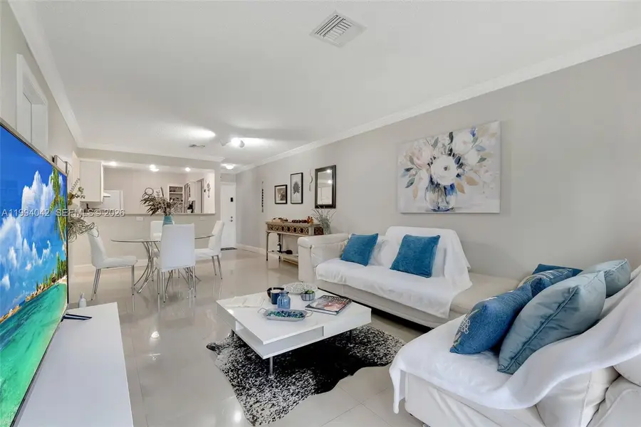 1001 NW 45th St #6, Deerfield Beach, FL 33064 - #2