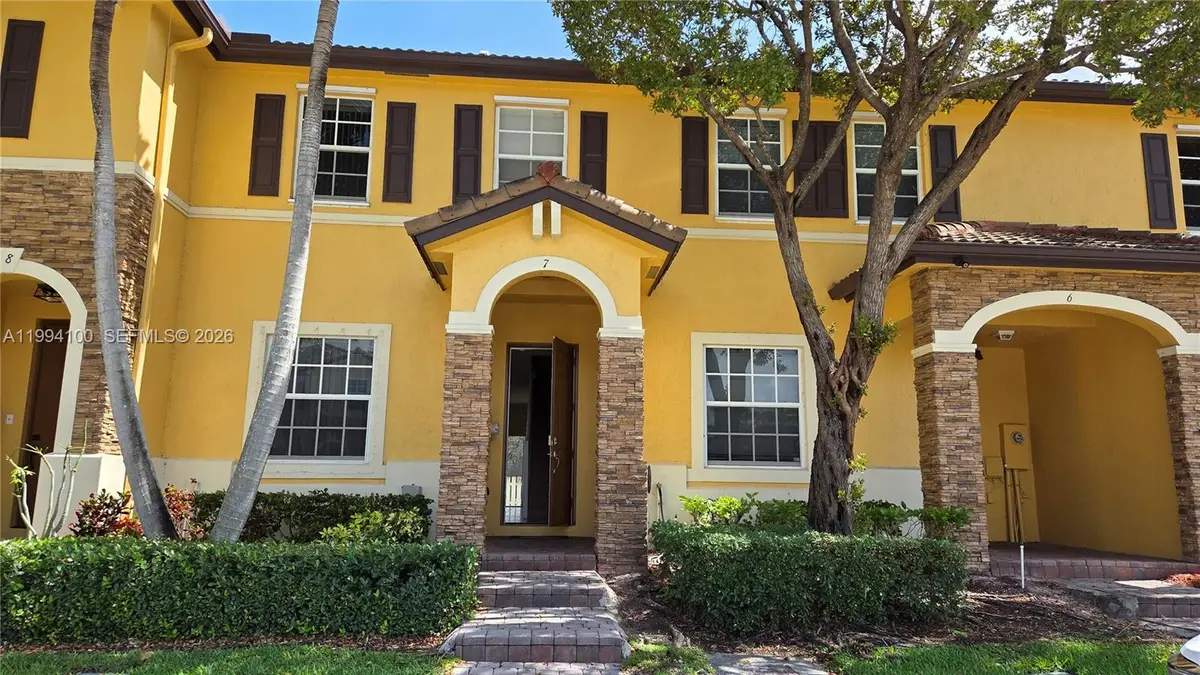 9001 SW 227th St #7, Cutler Bay, FL 33190 - #1