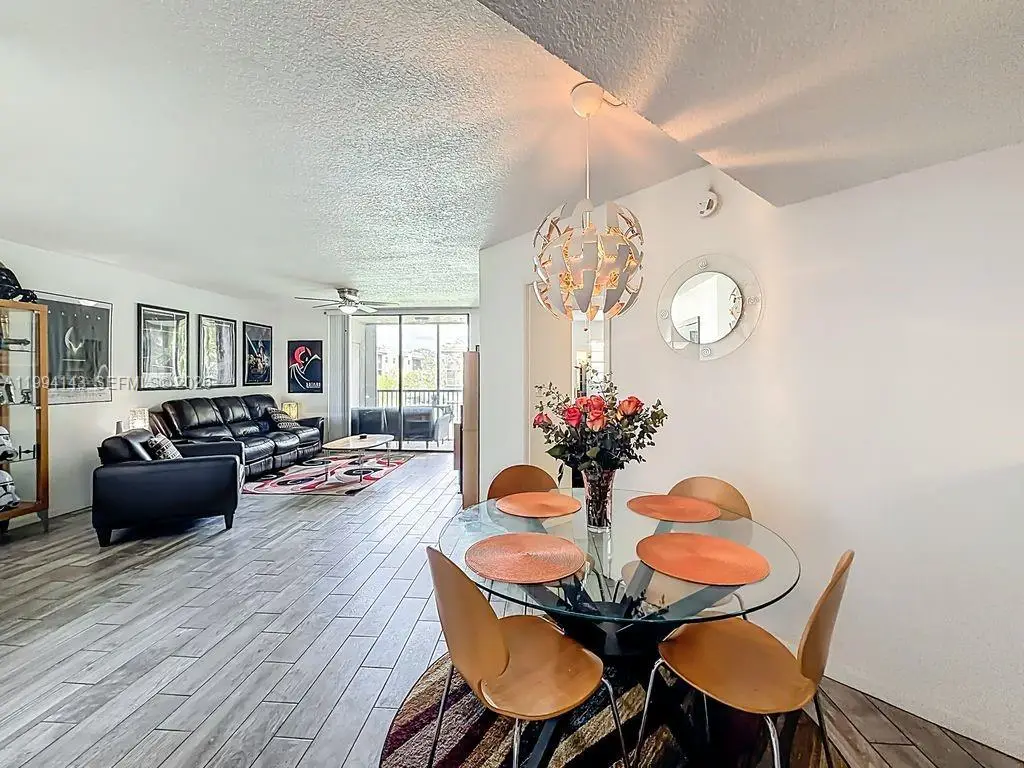 10401 W Broward Blvd #302, Plantation, FL 33324 - #1