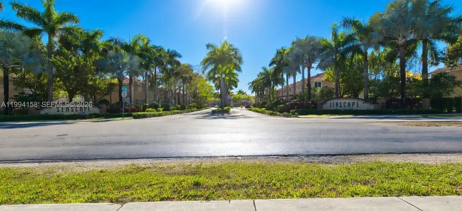 1166 SE 23rd Ave, Homestead, FL 33035 - #2