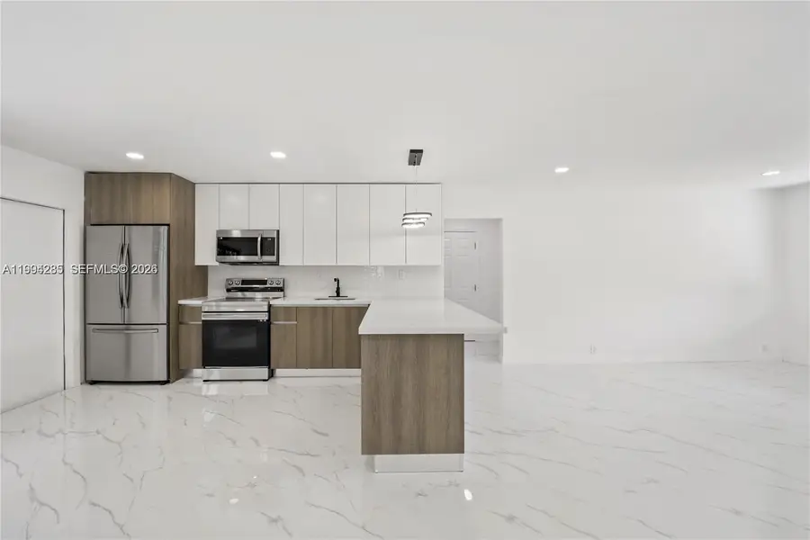 5635 Pierce St, Hollywood, FL 33021 - #3