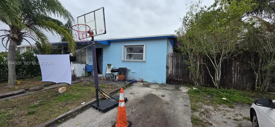 3522 NW 193rd St, Miami Gardens, FL 33056 - #2