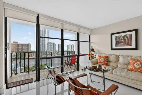 800 Parkview Dr #908, Hallandale Beach, FL 33009