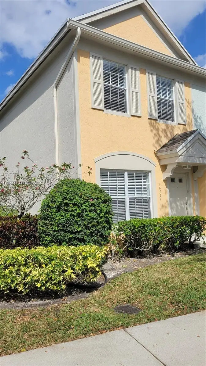 16731 Hemingway Dr, Weston, FL 33326 - #2