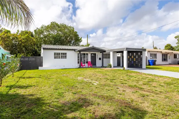 6820 Park St, Hollywood, FL 33024