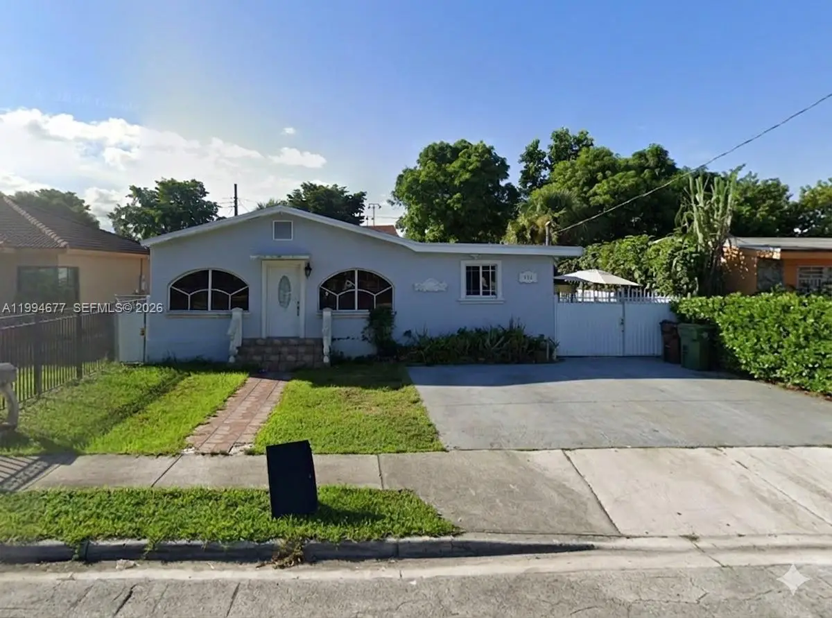 674 W 23rd St, Hialeah, FL 33010 - #1