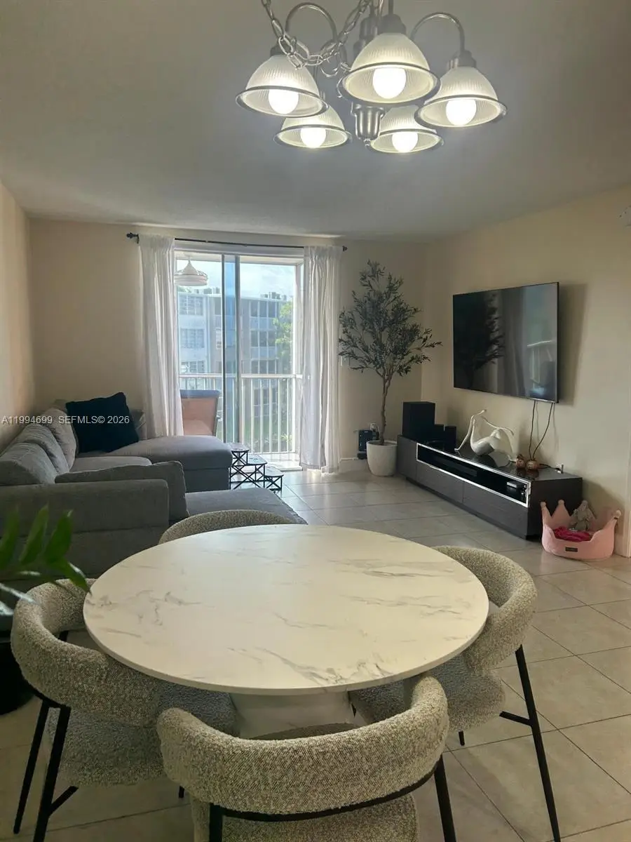 1700 NE 191st St #304, Miami, FL 33179 - #1