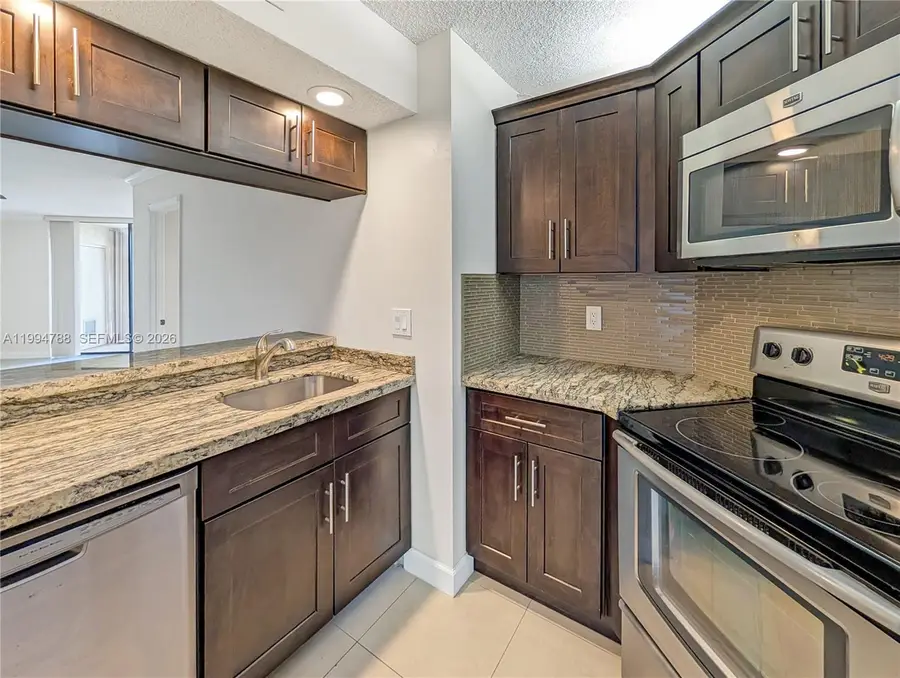 10501 W Broward Blvd #408, Plantation, FL 33324 - #2