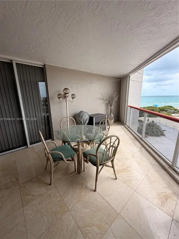 6767 Collins Ave #504, Miami Beach, FL 33141