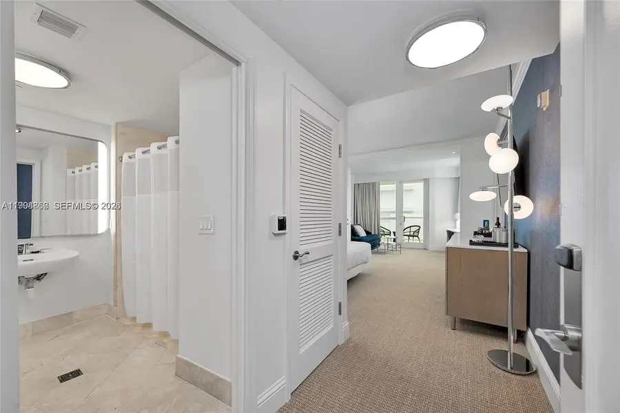 4401 Collins Ave #902, Miami Beach, FL 33140 - #2