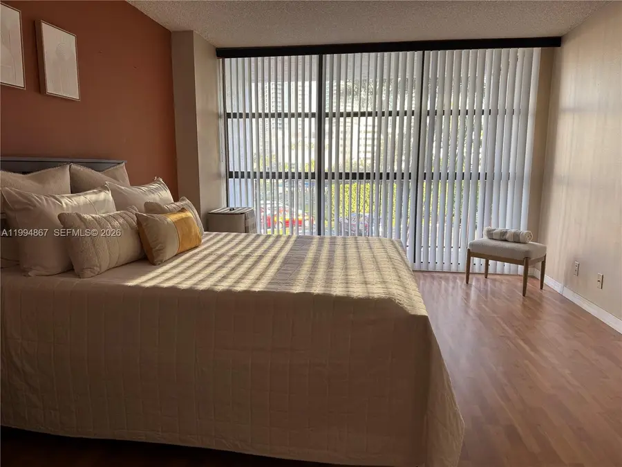 600 Parkview Dr #222, Hallandale Beach, FL 33009 - #3