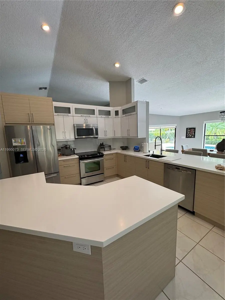 11021 NW 7th St, Plantation, FL 33324 - #2