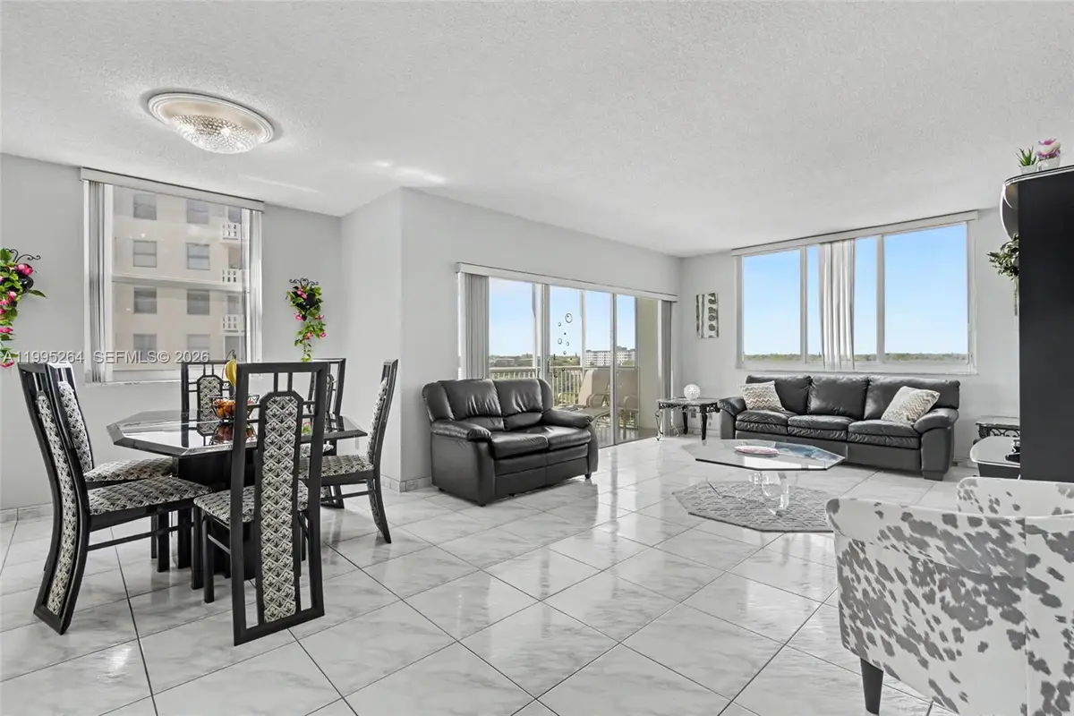 4200 Hillcrest Dr #700, Hollywood, FL 33021 - #1