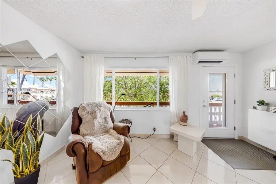 1015 SW 11th Ave #15K, Hallandale Beach, FL 33009 - #3