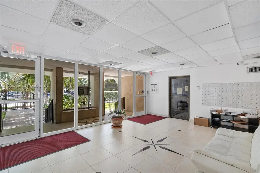 250 180th Dr #158, Sunny Isles Beach, FL 33160 - #3