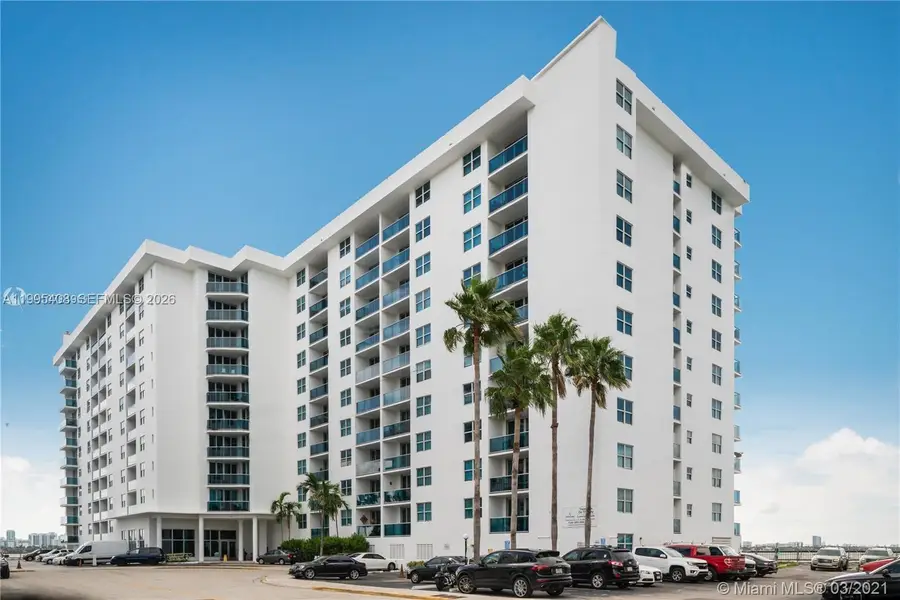 7501 E Treasure Dr #8A, North Bay Village, FL 33141 - #3