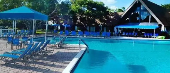 3720 Inverrary Dr #1J, Lauderhill, FL 33319