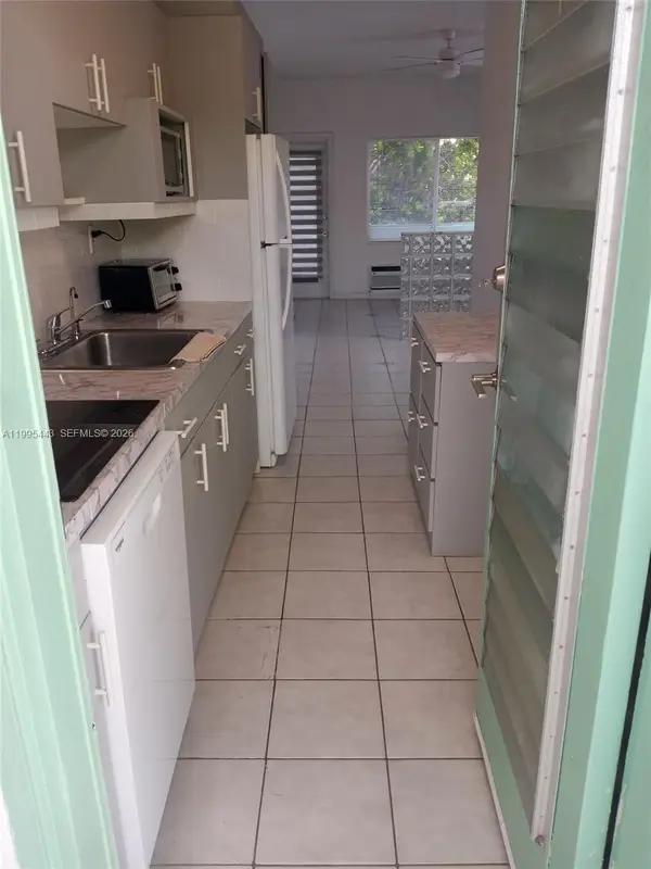 6490 Collins Ave #18, Miami Beach, FL 33141