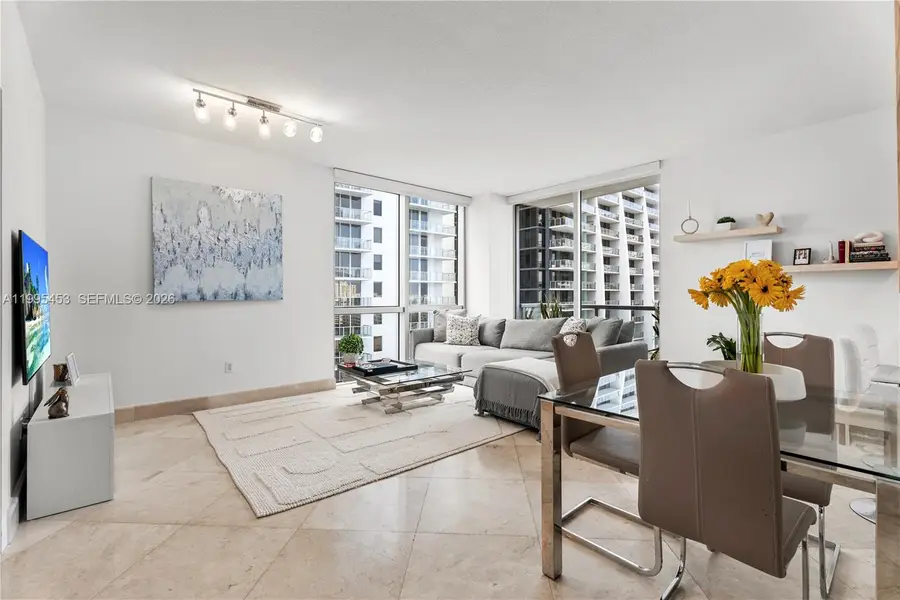 1060 Brickell Ave #2117, Miami, FL 33131 - #2
