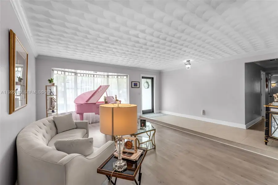 5810 SW 89th Ct, Miami, FL 33173 - #3