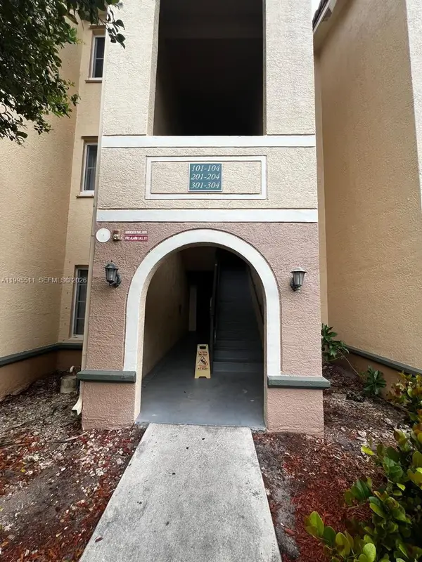 2548 Centergate Dr #301, Miramar, FL 33025