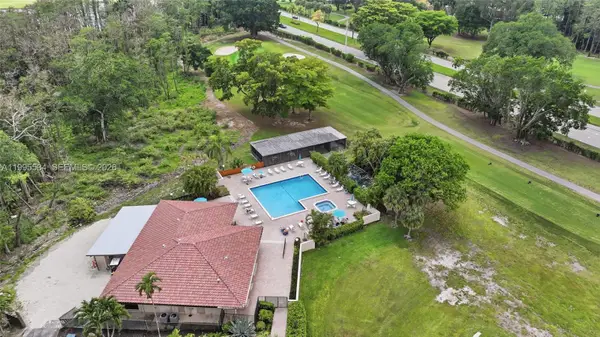 21160 Juego Cir #13A, Boca Raton, FL 33433