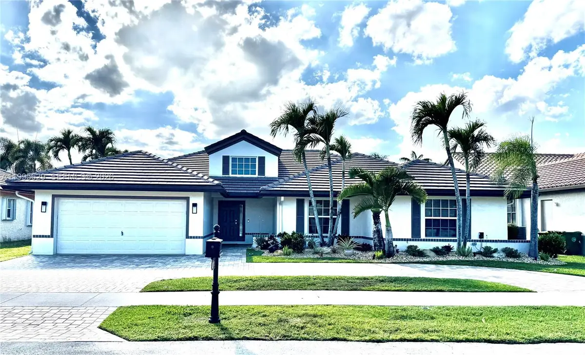 2723 E Abiaca Cir, Davie, FL 33328 - #1