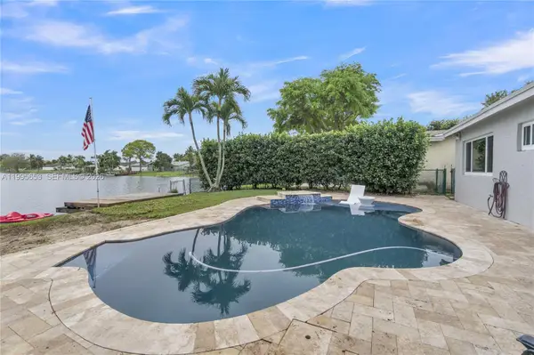 2426 NW 108th Ter, Sunrise, FL 33322