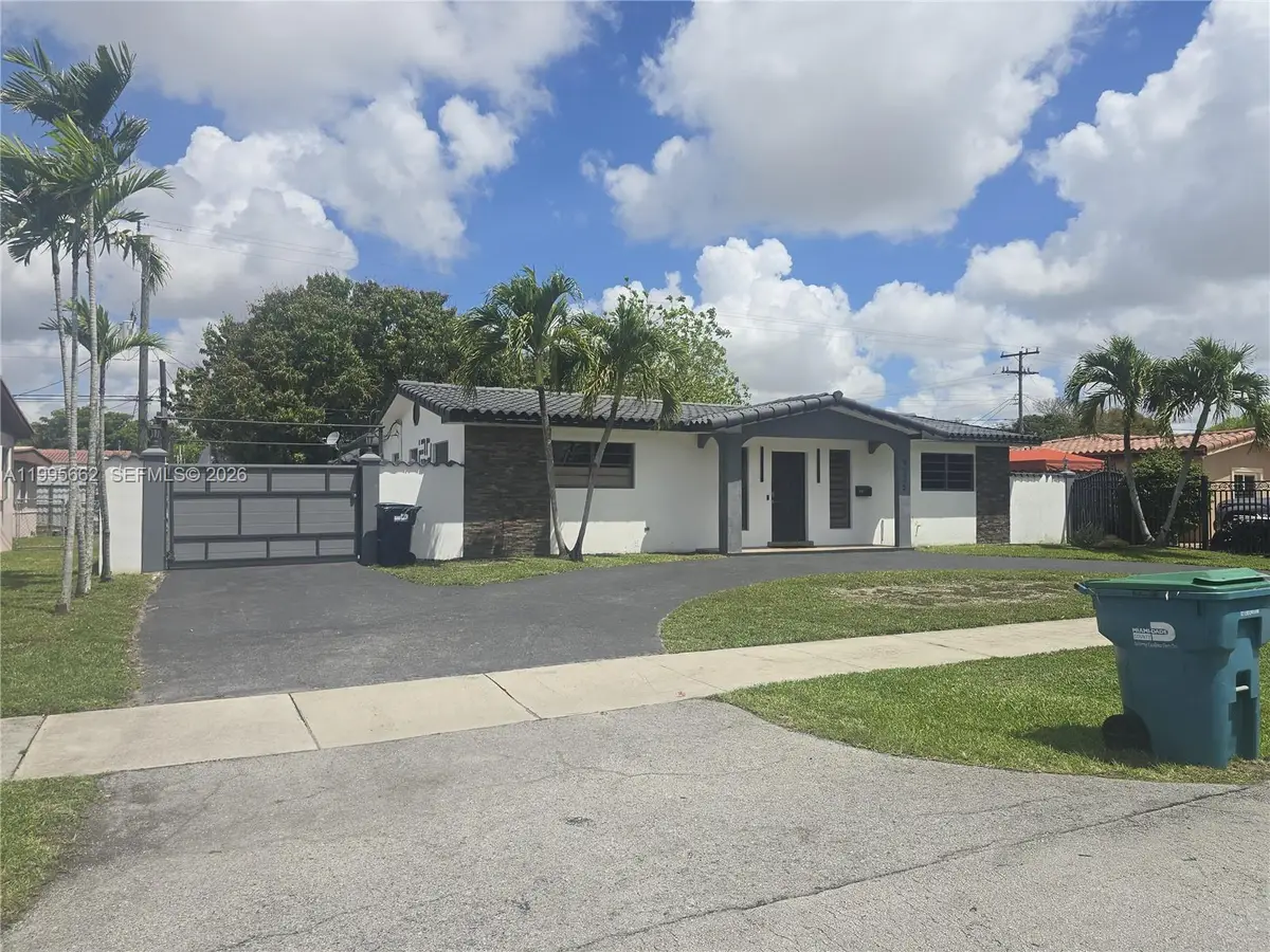9725 SW 15th St, Miami, FL 33174 - #1
