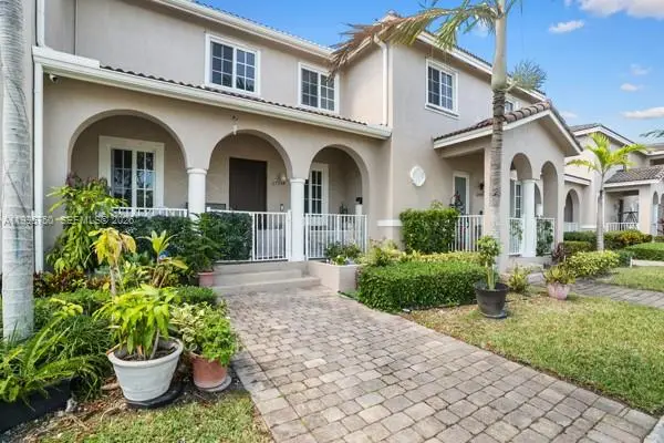 27554 SW 140th Ave, Homestead, FL 33032 - #1