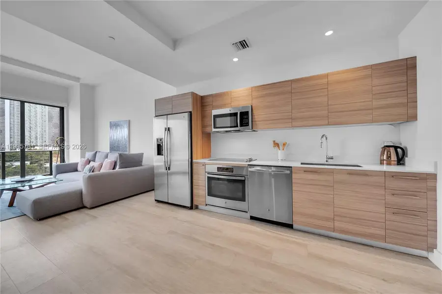 121 NE 34th St #L606, Miami, FL 33137 - #2