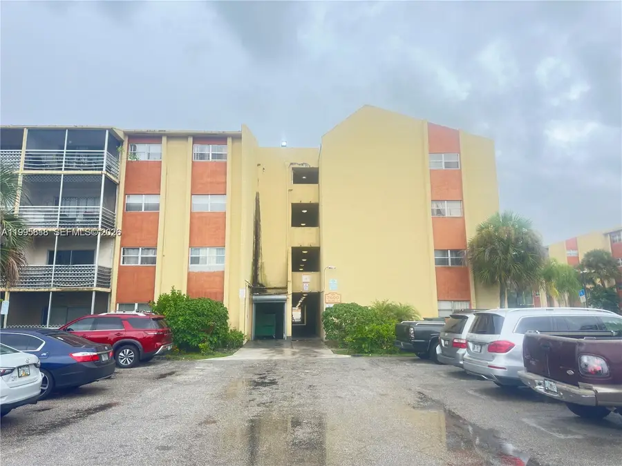 3700 NW 21st St #401, Lauderdale Lakes, FL 33311 - #3